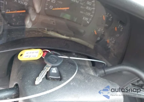 2004 Chevrolet Silverado 1500 from USA, damaged, VIN 1GCEC19X64Z278440